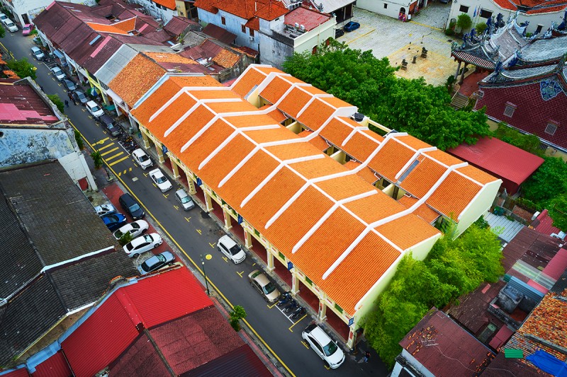 The Forward College campus is made up of 9 pre-war shophouses along Lebuh Acheh in the heritage city of George Town, Penang with specification by Unesco strictly adhered to during the restoration process in 2019. We are a recipient of the George Town World Heritage Incorporated Heritage Recognition and Awards 2020’s Special Mention by the Jury under the Conservation, Enhancement and Adaption category.