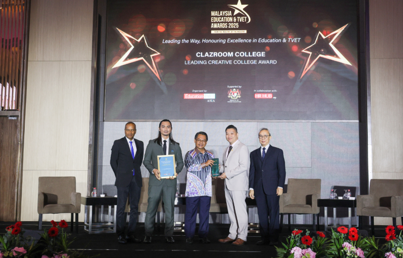 荣获 2025 年马来西亚高等教育部颁发Leading Creative College殊荣。