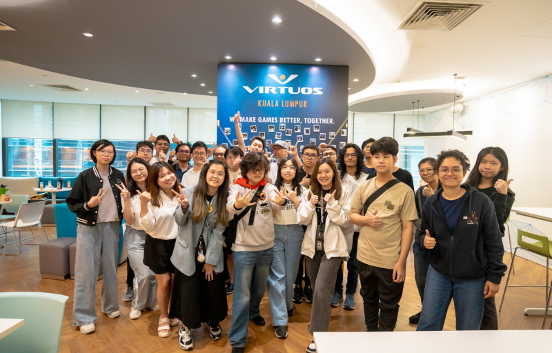 学生们参访了 Virtuos KL，深入了解游戏开发行业的专业环境。