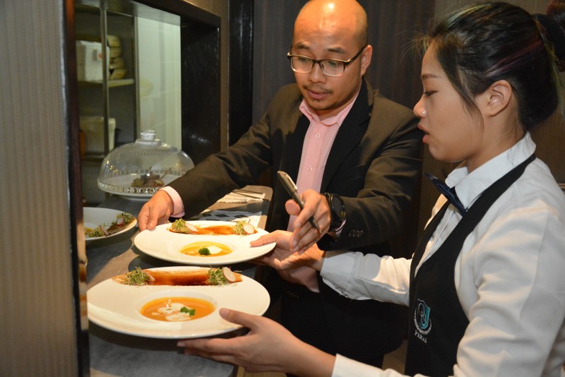 QIUP的精致餐厅确保学生得以汲取宝贵的实务经验， 让学生未来在相关职场上胜任自如。